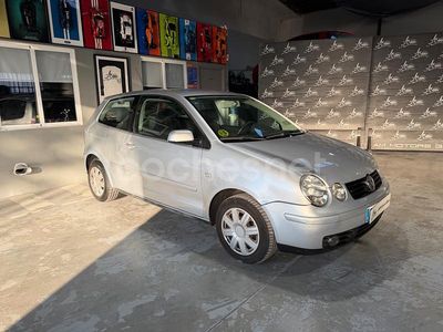 Gris / plata Usado 2004 VW Polo Trendline Berlina | 3650 € (Un poco caro)