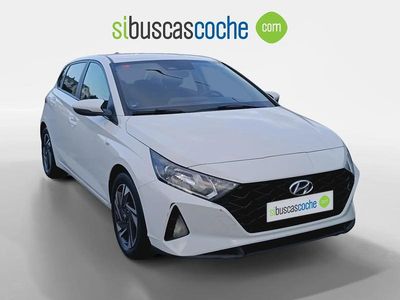 Usado Hyundai i20 100 CV (73 kW) 2021 Blanco Utilitario