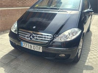 Begagnad Mercedes A180 Elegance 109 HK (80 kW) 2005 Svart Minibuss