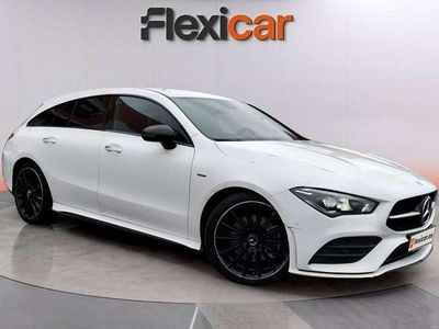 Blanco Usado 2021 Mercedes CLA220 Shooting Brake Familiar | 26.190 € (Buen precio)