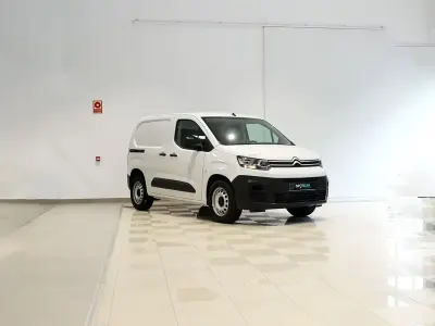 Usado Citroën Berlingo PureTech 110 HP (80 kW) 2023 Branco Monovolume