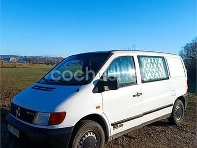 Blanco Usado 1999 Mercedes V220 Monovolumen | 5200 €