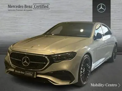 Usado Mercedes E220 197 CV (144 kW) 2024 Gris / plata Berlina