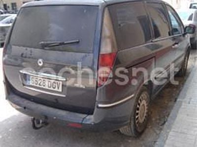 Usado Lancia Phedra 136 CV (100 kW) 2006 Negro Monovolumen