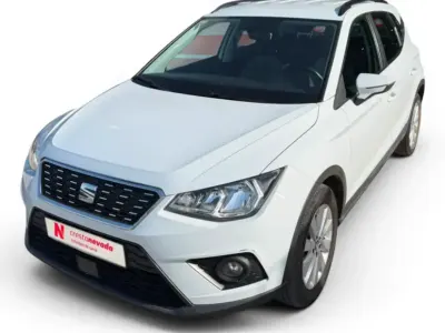 Usado Seat Arona Style 90 CV (66 kW) 2020 Blanco SUV