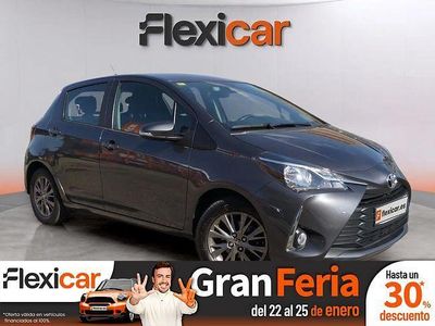 Gris Usado 2020 Toyota Yaris Active Berlina | 12.490 € (Precio justo)
