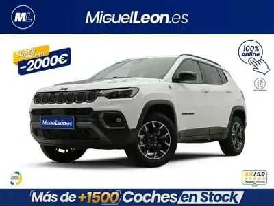 Usado Jeep Compass Trailhawk 240 CV (176 kW) 2023 Blanco SUV