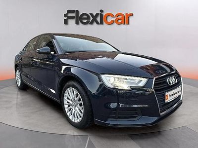 Usado Audi A3 Premium 116 CV (85 kW) 2018 Azul Berlina