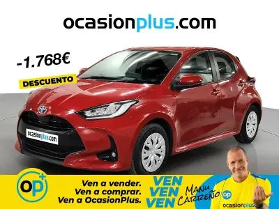 Usado Toyota Yaris Business Edition 116 CV (85 kW) 2022 Rojo Utilitario