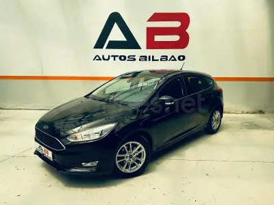 Usado Ford Focus Titanium 115 CV (84 kW) 2015 Negro Berlina
