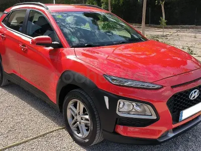 Usado Hyundai Kona Style 120 CV (88 kW) 2018 Rojo SUV