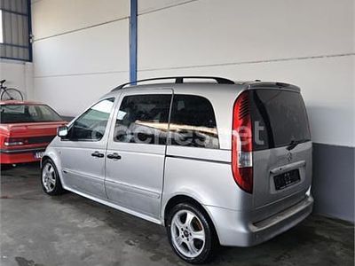 Usado Mercedes Vaneo 91 CV (66 kW) 2003 Gris / plata Monovolumen