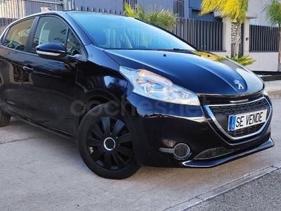 Negro Usado 2013 Peugeot 208 Active Utilitario | 6850 € (Precio justo)