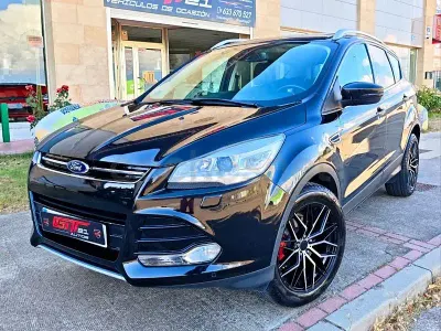 Usado Ford Kuga Titanium 150 CV (110 kW) 2013 Negro SUV