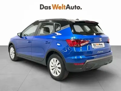 Usado Seat Arona Style 110 CV (80 kW) 2022 Azul SUV
