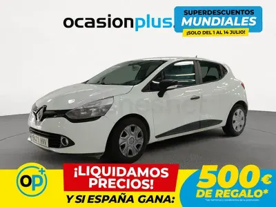 Usado Renault Clio IV Authentique 75 CV (55 kW) 2014 Blanco Berlina