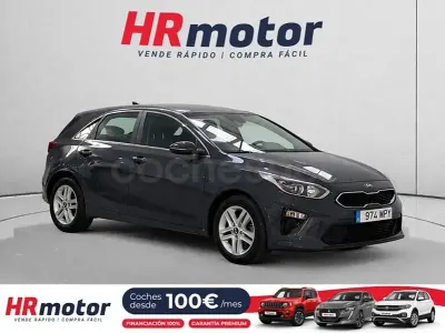 Usado Kia Ceed 115 CV (84 kW) 2020 Gris / plata Utilitario