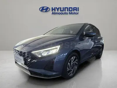 Usado Hyundai i20 100 CV (73 kW) 2025 Azul Utilitario