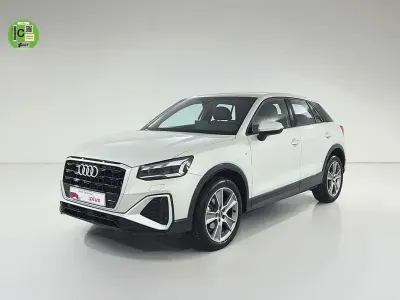 Usado Audi Q2 Black Edition 150 CV (110 kW) 2025 Gris SUV