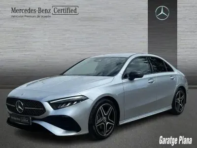 Usado Mercedes A180 136 CV (100 kW) 2026 Plata hightech
