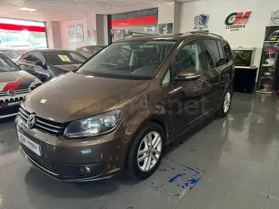 Usado VW Touran Edition 140 CV (102 kW) 2011 Marrón Monovolumen