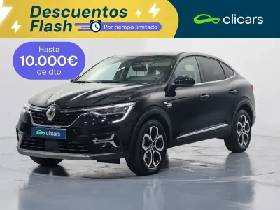 Begagnad Renault Arkana Techno 140 HK (102 kW) 2023 Svart SUV