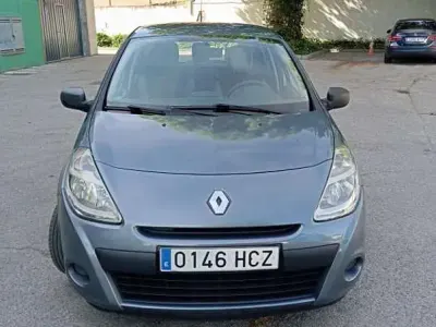 Usado Renault Clio IV 75 CV (55 kW) 2012 Azul Berlina