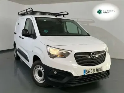 Usado Opel Combo S 99 CV (72 kW) 2022 Blanco Monovolumen