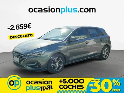 Usado Hyundai i30 120 CV (88 kW) 2022 Gris