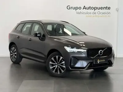 Usado Volvo XC60 Plus 197 CV (144 kW) 2023 Gris SUV