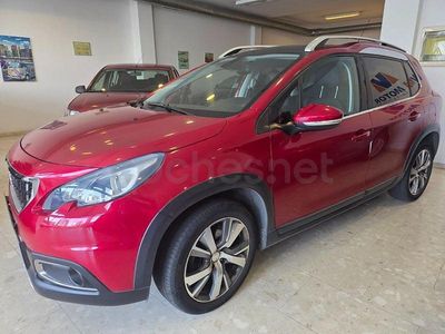 Usado Peugeot 2008 Allure 110 CV (80 kW) 2018 Rojo SUV