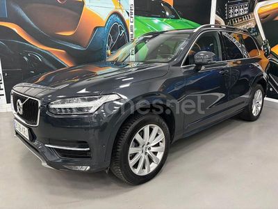 Gris / plata Usado 2018 Volvo XC90 Momentum SUV | 17.499 € (Precio justo)