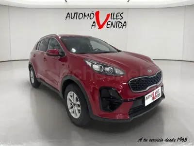 Usado Kia Sportage Plus 132 CV (97 kW) 2019 Rojo SUV
