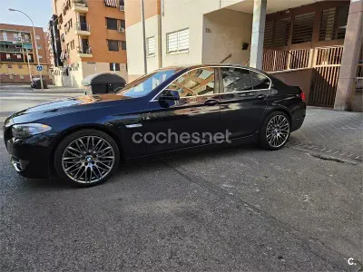 Usado BMW 523 Sport Line 190 CV (139 kW) 2011 Azul Berlina