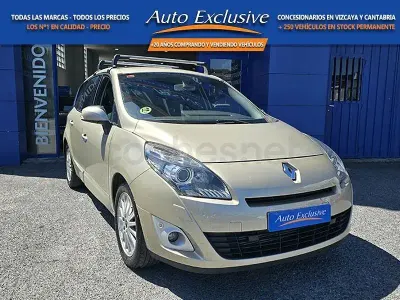 Usado Renault Grand Scénic II Dynamique 130 CV (95 kW) 2009 Beige Monovolumen