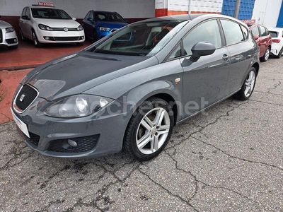 Usado Seat Leon Style 140 CV (102 kW) 2009 Gris / plata Berlina