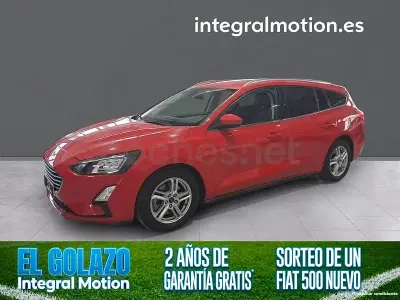 Usado Ford Focus Trend+ 120 CV (88 kW) 2022 Rojo Familiar