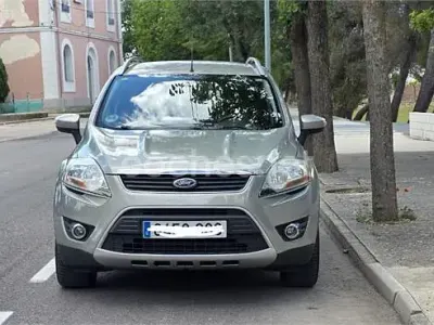 Usado Ford Kuga Titanium S 140 CV (102 kW) 2010 Beige SUV