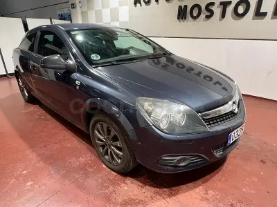 Usado Opel Astra GTC