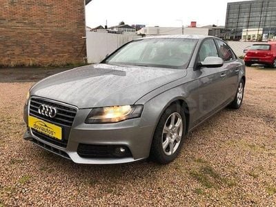 Usado Audi A4 136 CV (100 kW) 2010 Gris / plata Berlina