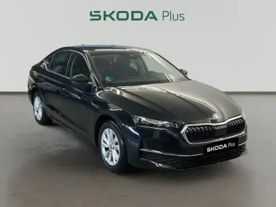 Usado Skoda Octavia Selection 150 CV (110 kW) 2025 Negro Utilitario