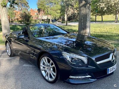 Gris / plata Usado 2012 Mercedes SL350 Descapotable | 45.000 €