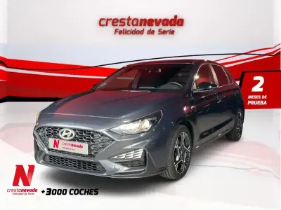 Usado Hyundai i30 N Line 120 CV (88 kW) 2024 Gris / plata