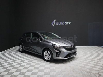 Usado Renault Clio V Evolution 90 CV (66 kW) 2024 Gris / plata Berlina