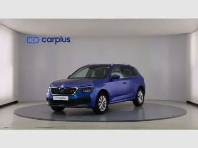 Usado Skoda Kamiq Ambition 110 CV (80 kW) 2022 Azul SUV
