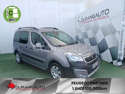 Usado Peugeot Partner Tepee Outdoor 100 CV (73 kW) 2016 Gris / plata Monovolumen