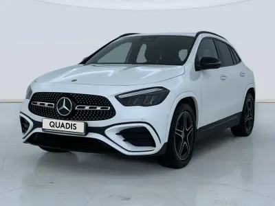 Usado Mercedes GLA200 150 CV (110 kW) 2025 Blanco SUV