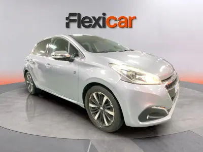 Usado Peugeot 208 Active 82 CV (60 kW) 2019 Gris Utilitario