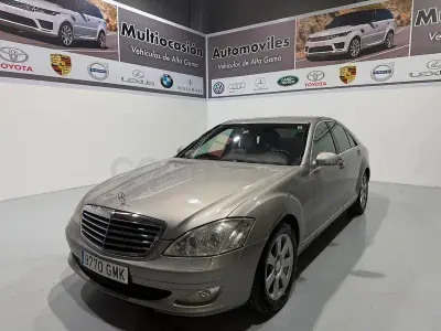 Usado Mercedes S320 235 CV (172 kW) 2009 Gris / plata Berlina