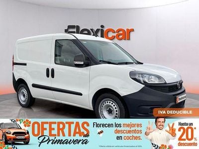 Usado Fiat Doblò Easy 120 CV (88 kW) 2018 Blanco Monovolumen